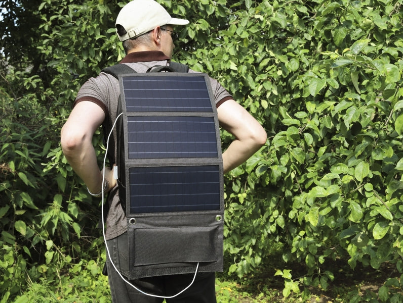 Technaxx 21 Watts Foldable Solar Charging Case